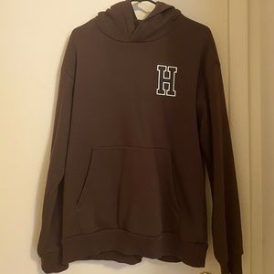 H&m brown hoodie